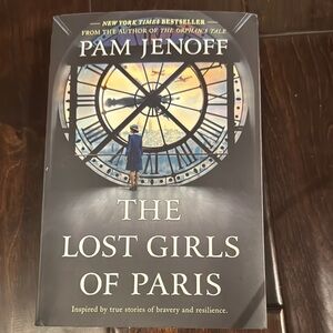Pam Jenoff - The Lost Girls of Paris